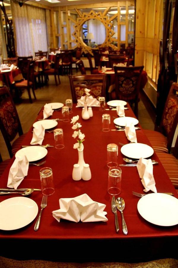 Crescent Resort, Darjeeling Darjeeling  Buitenkant foto